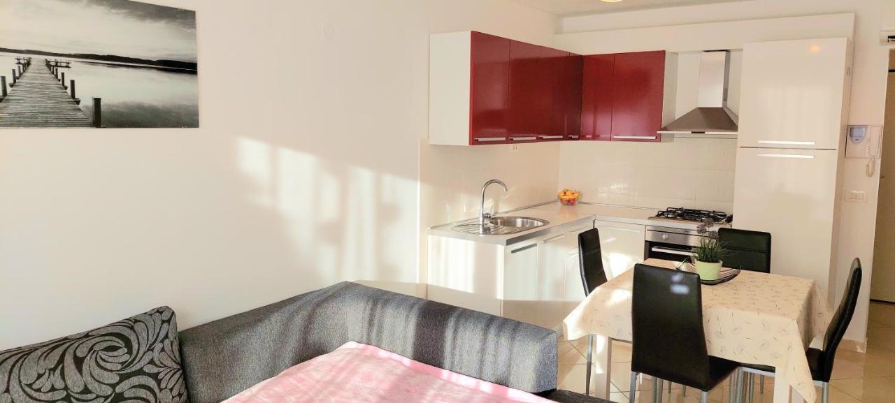 Cozy Apartment With Free Private Parking Split Exterior foto